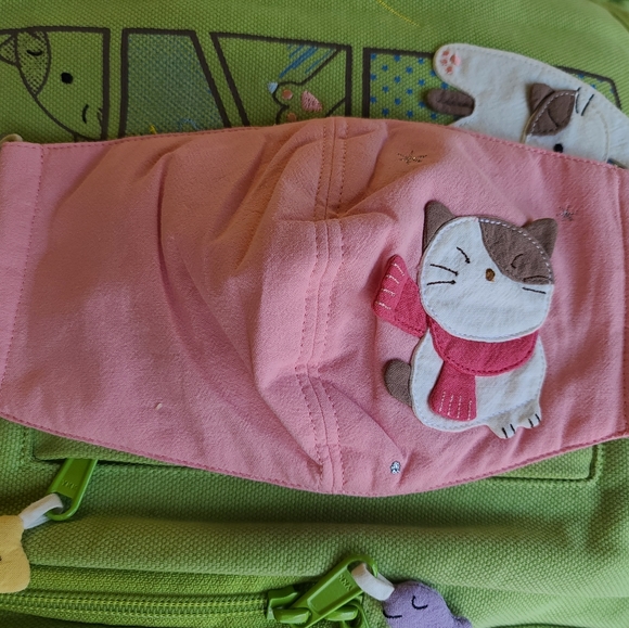 HTF 1 adult pink Hikosen Cara Embroidered Mask - Picture 7 of 12